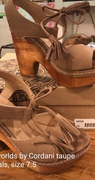 Five Worlds by Cordani clogs 7.5 - Picture 2 of 5